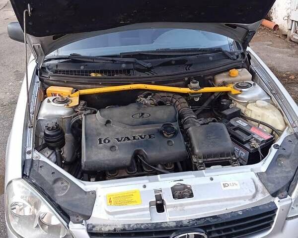 Серый ВАЗ 2172 Priora, объемом двигателя 1.6 л и пробегом 165 тыс. км за 3300 $, фото 1 на Automoto.ua