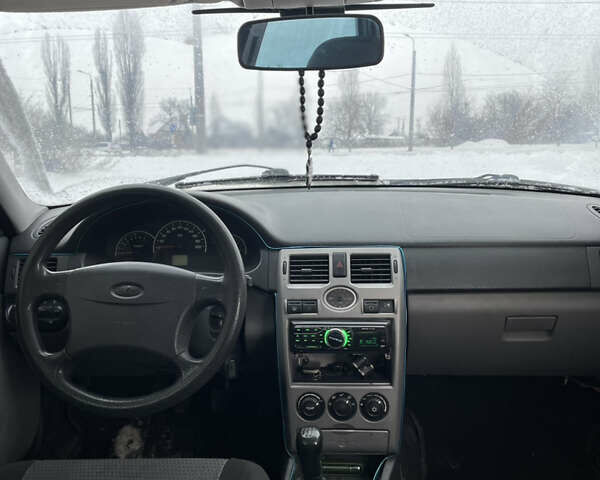 Сірий ВАЗ 2172 Priora, об'ємом двигуна 1.6 л та пробігом 283 тис. км за 3300 $, фото 5 на Automoto.ua