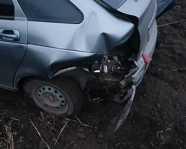 Серый ВАЗ 2172 Priora, объемом двигателя 1.6 л и пробегом 190 тыс. км за 1550 $, фото 3 на Automoto.ua