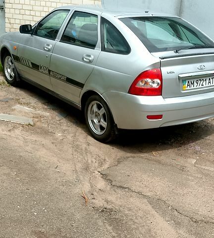 Сірий ВАЗ 2172 Priora, об'ємом двигуна 1.6 л та пробігом 110 тис. км за 2000 $, фото 4 на Automoto.ua
