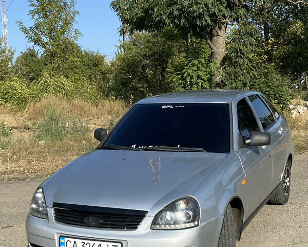 Серый ВАЗ 2172 Priora, объемом двигателя 1.6 л и пробегом 246 тыс. км за 2900 $, фото 1 на Automoto.ua