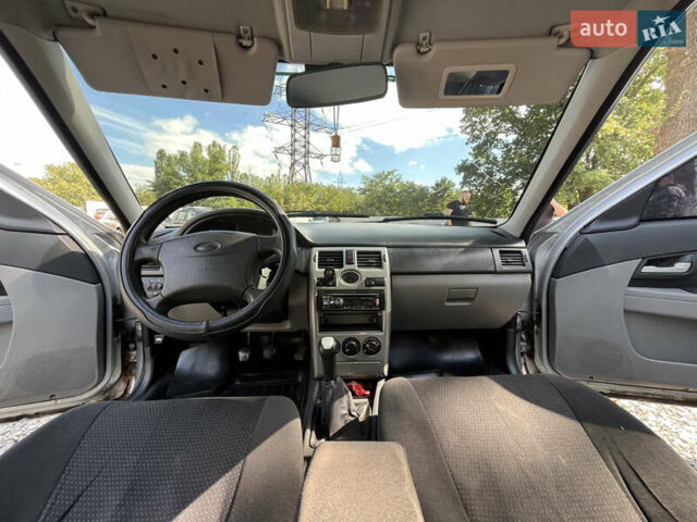 Сірий ВАЗ 2172 Priora, об'ємом двигуна 1.6 л та пробігом 180 тис. км за 2500 $, фото 13 на Automoto.ua