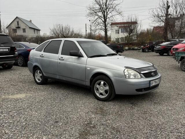 Серый ВАЗ 2172 Priora, объемом двигателя 1.6 л и пробегом 200 тыс. км за 1650 $, фото 2 на Automoto.ua