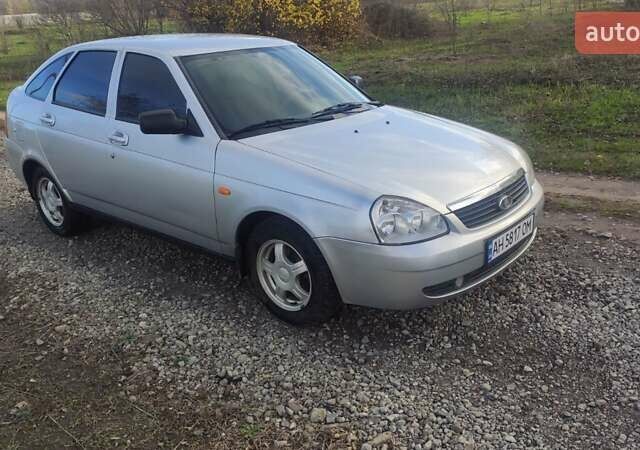 Серый ВАЗ 2172 Priora, объемом двигателя 1.6 л и пробегом 188 тыс. км за 3500 $, фото 1 на Automoto.ua