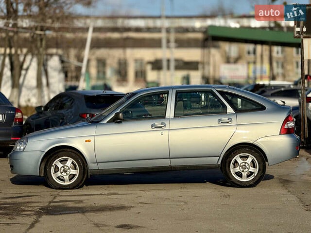 Серый ВАЗ 2172 Priora, объемом двигателя 1.6 л и пробегом 259 тыс. км за 1999 $, фото 5 на Automoto.ua