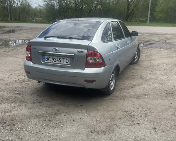 Сірий ВАЗ 2172 Priora, об'ємом двигуна 1.6 л та пробігом 132 тис. км за 1850 $, фото 1 на Automoto.ua