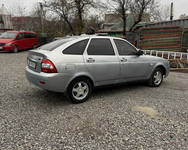 Серый ВАЗ 2172 Priora, объемом двигателя 1.6 л и пробегом 200 тыс. км за 1650 $, фото 4 на Automoto.ua