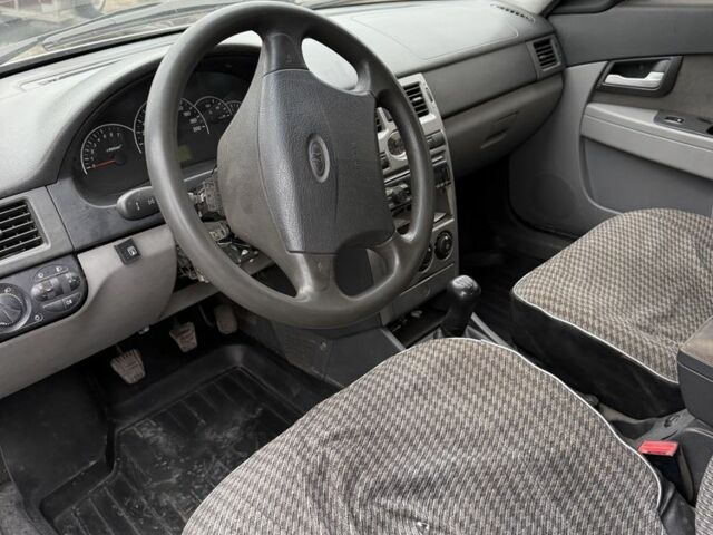 Серый ВАЗ 2172 Priora, объемом двигателя 1.6 л и пробегом 200 тыс. км за 1650 $, фото 8 на Automoto.ua