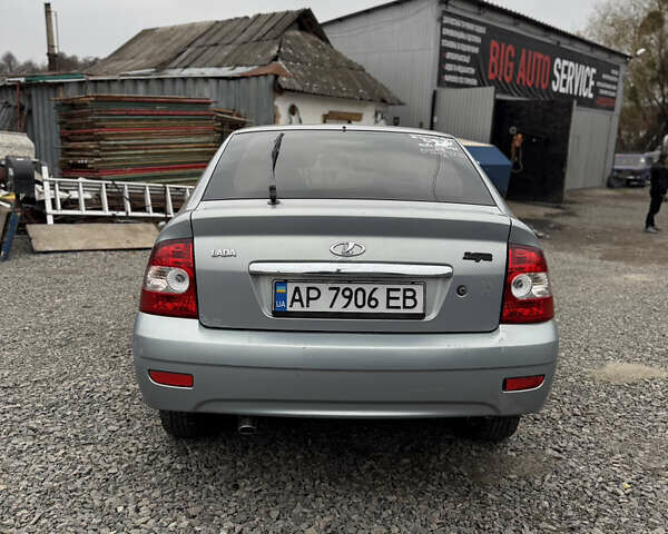 Серый ВАЗ 2172 Priora, объемом двигателя 1.6 л и пробегом 200 тыс. км за 1650 $, фото 5 на Automoto.ua