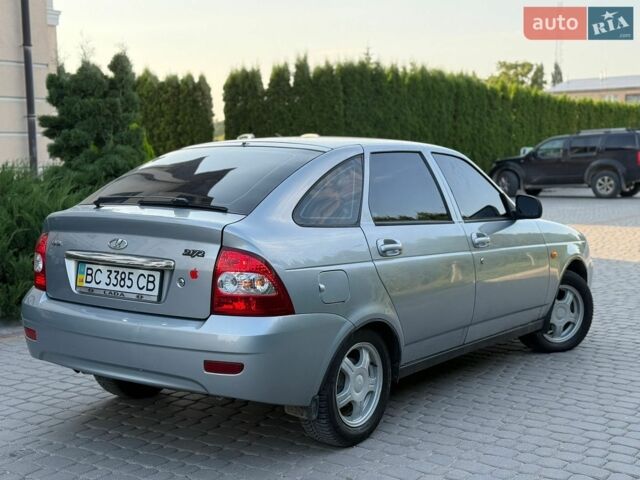 Сірий ВАЗ 2172 Priora, об'ємом двигуна 1.6 л та пробігом 82 тис. км за 2350 $, фото 2 на Automoto.ua