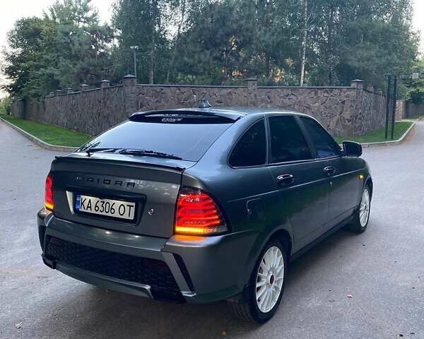 Сірий ВАЗ 2172 Priora, об'ємом двигуна 1.6 л та пробігом 201 тис. км за 3500 $, фото 1 на Automoto.ua