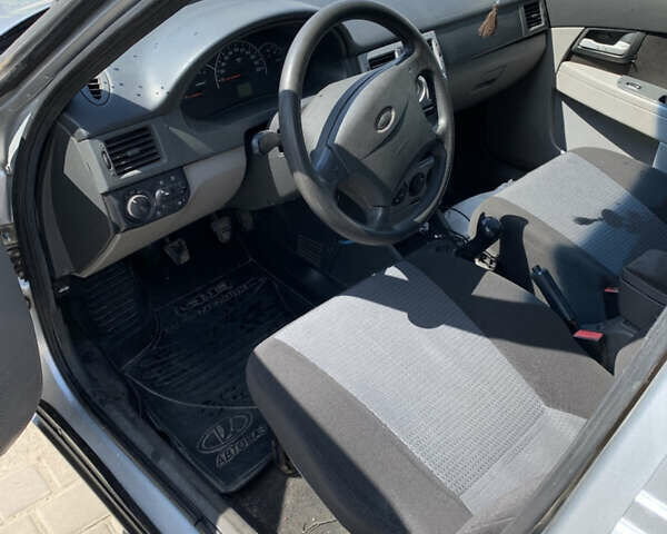 Сірий ВАЗ 2172 Priora, об'ємом двигуна 1.6 л та пробігом 164 тис. км за 2100 $, фото 5 на Automoto.ua