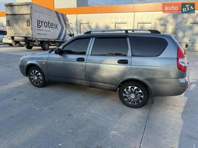 Серый ВАЗ 2172 Priora, объемом двигателя 1.6 л и пробегом 230 тыс. км за 2400 $, фото 1 на Automoto.ua