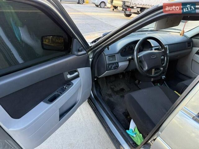 Серый ВАЗ 2172 Priora, объемом двигателя 1.6 л и пробегом 230 тыс. км за 2400 $, фото 3 на Automoto.ua