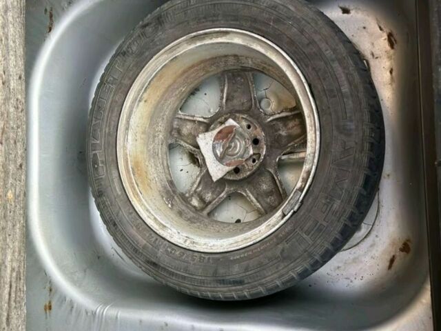 Сірий ВАЗ 2172 Priora, об'ємом двигуна 1.6 л та пробігом 200 тис. км за 2350 $, фото 3 на Automoto.ua