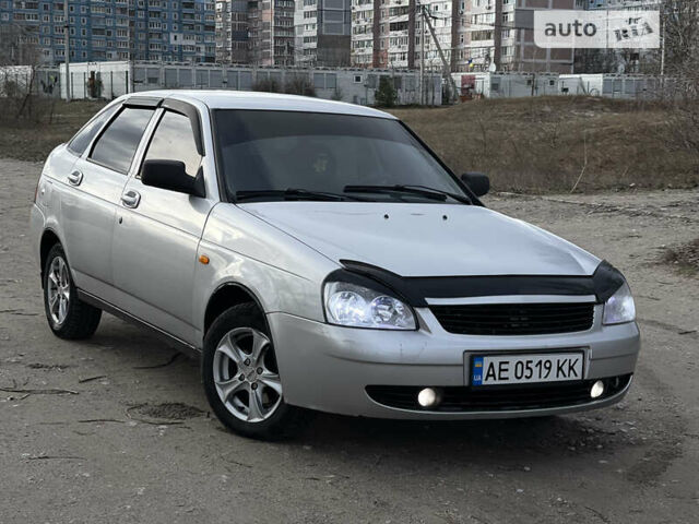 Сірий ВАЗ 2172 Priora, об'ємом двигуна 1.6 л та пробігом 242 тис. км за 3000 $, фото 1 на Automoto.ua