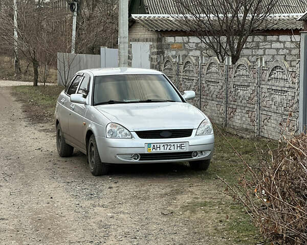Сірий ВАЗ 2172 Priora, об'ємом двигуна 1.6 л та пробігом 107 тис. км за 3100 $, фото 1 на Automoto.ua