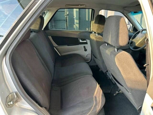 Сірий ВАЗ 2172 Priora, об'ємом двигуна 1.6 л та пробігом 200 тис. км за 2350 $, фото 6 на Automoto.ua