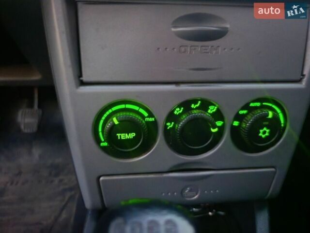 Сірий ВАЗ 2172 Priora, об'ємом двигуна 1.6 л та пробігом 140 тис. км за 2800 $, фото 10 на Automoto.ua