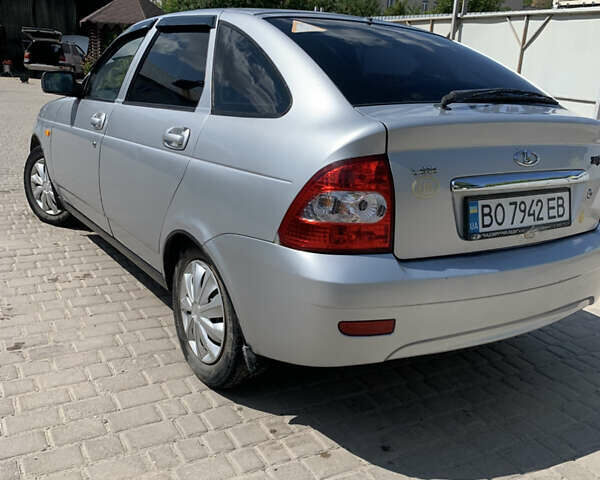 Сірий ВАЗ 2172 Priora, об'ємом двигуна 1.6 л та пробігом 164 тис. км за 2100 $, фото 2 на Automoto.ua