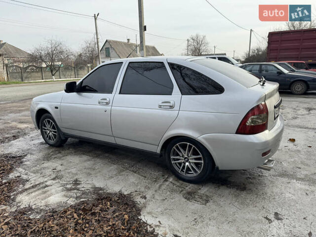 Серый ВАЗ 2172 Priora, объемом двигателя 1.6 л и пробегом 200 тыс. км за 4200 $, фото 4 на Automoto.ua