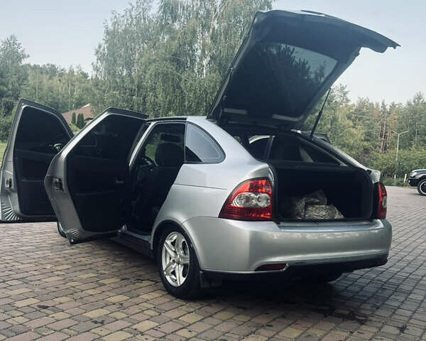 Серый ВАЗ 2172 Priora, объемом двигателя 1.6 л и пробегом 110 тыс. км за 4250 $, фото 27 на Automoto.ua