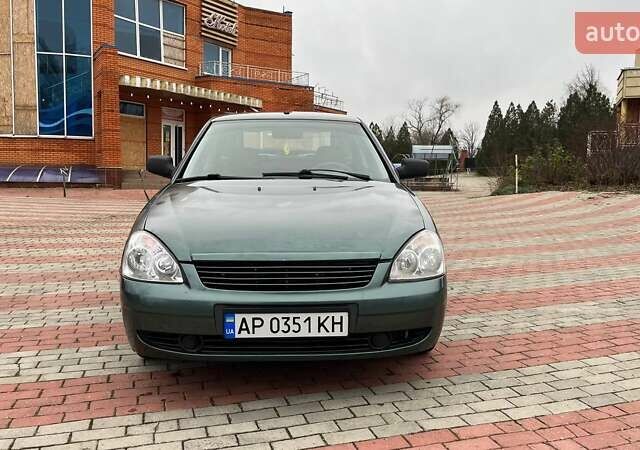 Сірий ВАЗ 2172 Priora, об'ємом двигуна 1.6 л та пробігом 193 тис. км за 1999 $, фото 1 на Automoto.ua