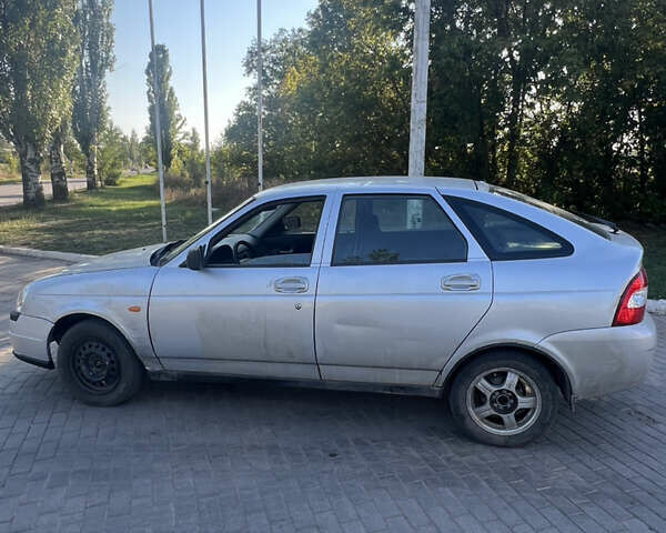 Сірий ВАЗ 2172 Priora, об'ємом двигуна 1.6 л та пробігом 210 тис. км за 2350 $, фото 4 на Automoto.ua