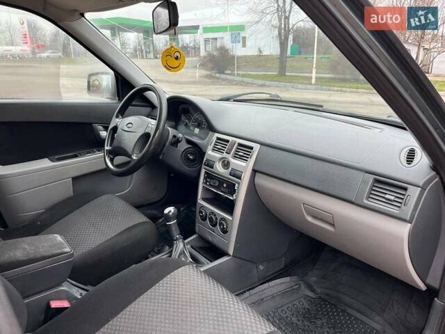 Сірий ВАЗ 2172 Priora, об'ємом двигуна 1.6 л та пробігом 193 тис. км за 1999 $, фото 7 на Automoto.ua