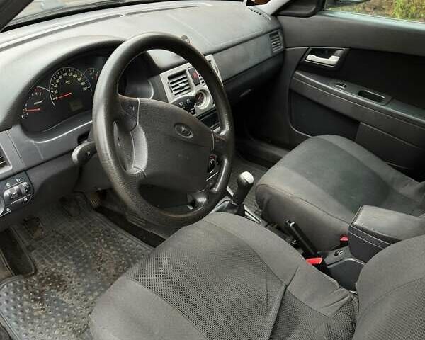 Сірий ВАЗ 2172 Priora, об'ємом двигуна 1.6 л та пробігом 142 тис. км за 3000 $, фото 7 на Automoto.ua