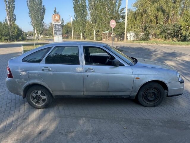 Сірий ВАЗ 2172 Priora, об'ємом двигуна 1.6 л та пробігом 210 тис. км за 2350 $, фото 4 на Automoto.ua