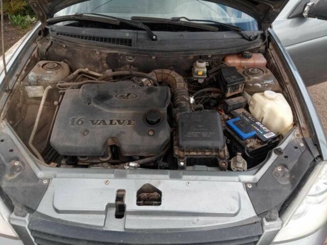 Сірий ВАЗ 2172 Priora, об'ємом двигуна 1.6 л та пробігом 150 тис. км за 3500 $, фото 1 на Automoto.ua