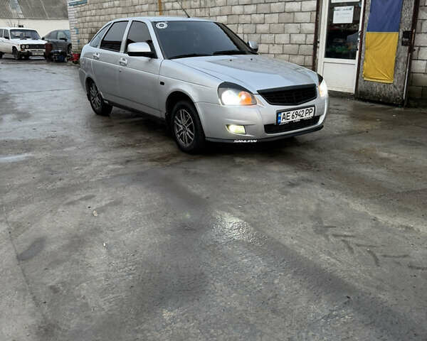 Серый ВАЗ 2172 Priora, объемом двигателя 1.6 л и пробегом 200 тыс. км за 4200 $, фото 5 на Automoto.ua
