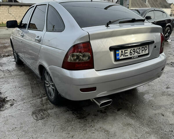 Серый ВАЗ 2172 Priora, объемом двигателя 1.6 л и пробегом 200 тыс. км за 4200 $, фото 3 на Automoto.ua