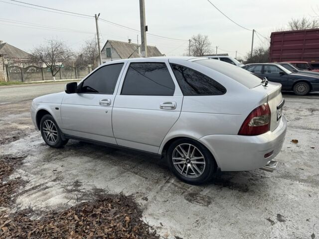 Сірий ВАЗ 2172 Priora, об'ємом двигуна 1.6 л та пробігом 200 тис. км за 4200 $, фото 4 на Automoto.ua