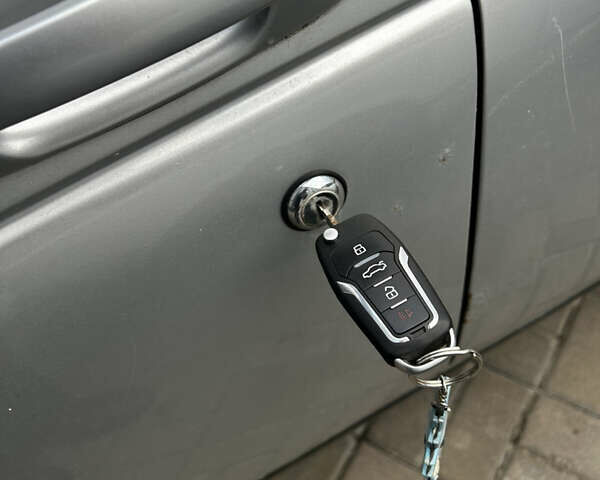 Сірий ВАЗ 2172 Priora, об'ємом двигуна 1.6 л та пробігом 169 тис. км за 2650 $, фото 9 на Automoto.ua