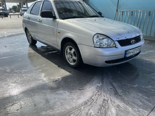 Сірий ВАЗ 2172 Priora, об'ємом двигуна 1.6 л та пробігом 177 тис. км за 2350 $, фото 1 на Automoto.ua