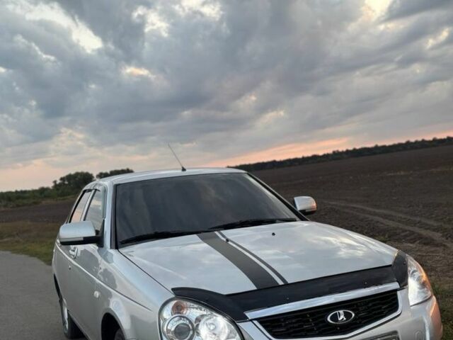 Серый ВАЗ 2172 Priora, объемом двигателя 1.6 л и пробегом 162 тыс. км за 3800 $, фото 1 на Automoto.ua