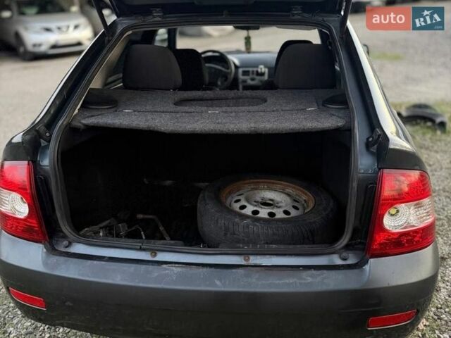 Серый ВАЗ 2172 Priora, объемом двигателя 1.6 л и пробегом 140 тыс. км за 1999 $, фото 10 на Automoto.ua