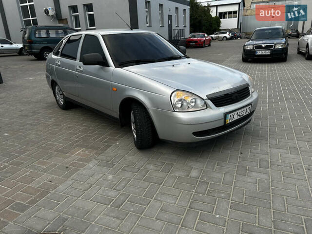 Сірий ВАЗ 2172 Priora, об'ємом двигуна 1.6 л та пробігом 169 тис. км за 2650 $, фото 1 на Automoto.ua
