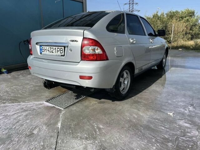 Сірий ВАЗ 2172 Priora, об'ємом двигуна 1.6 л та пробігом 177 тис. км за 2350 $, фото 3 на Automoto.ua