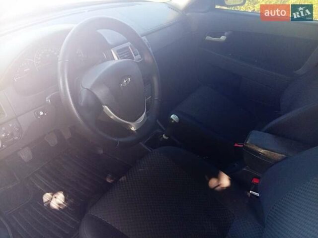 Сірий ВАЗ 2172 Priora, об'ємом двигуна 1.6 л та пробігом 180 тис. км за 2950 $, фото 3 на Automoto.ua
