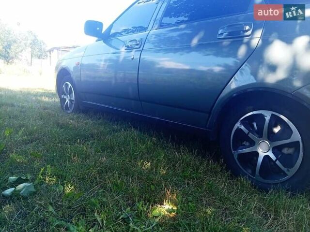 Серый ВАЗ 2172 Priora, объемом двигателя 1.6 л и пробегом 180 тыс. км за 2950 $, фото 4 на Automoto.ua