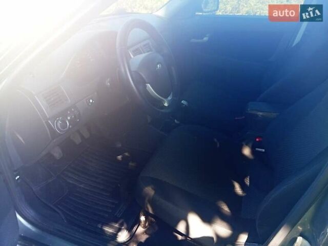 Сірий ВАЗ 2172 Priora, об'ємом двигуна 1.6 л та пробігом 180 тис. км за 2950 $, фото 17 на Automoto.ua