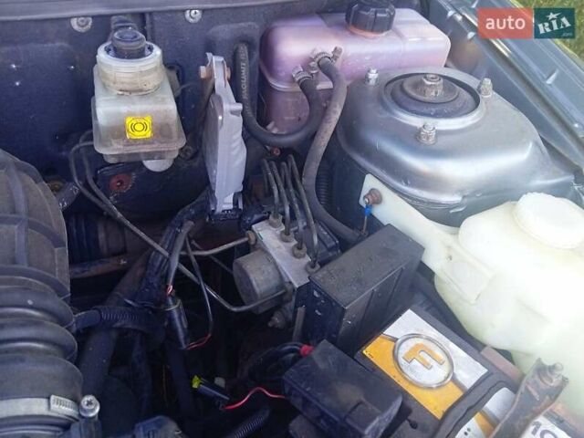 Сірий ВАЗ 2172 Priora, об'ємом двигуна 1.6 л та пробігом 180 тис. км за 2950 $, фото 23 на Automoto.ua