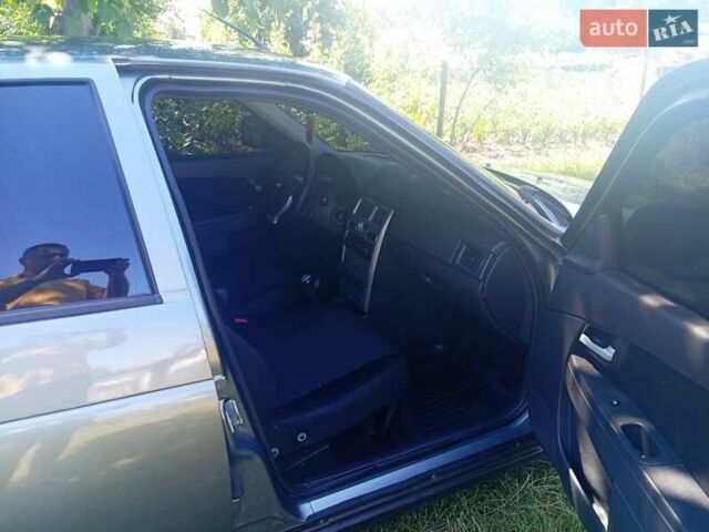 Сірий ВАЗ 2172 Priora, об'ємом двигуна 1.6 л та пробігом 180 тис. км за 2950 $, фото 5 на Automoto.ua