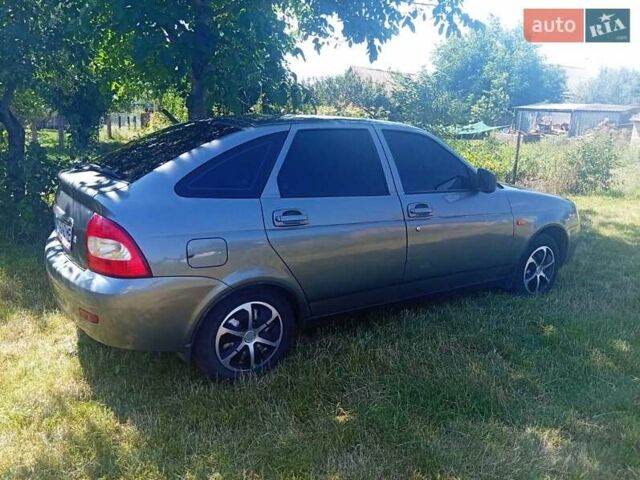 Сірий ВАЗ 2172 Priora, об'ємом двигуна 1.6 л та пробігом 180 тис. км за 2950 $, фото 2 на Automoto.ua