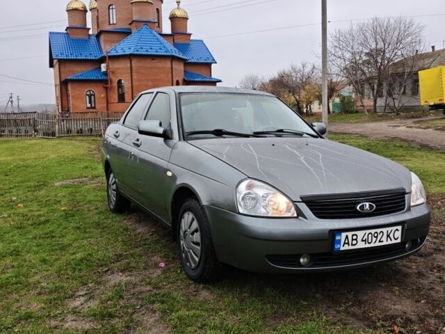 Серый ВАЗ 2172 Priora, объемом двигателя 1.6 л и пробегом 180 тыс. км за 2499 $, фото 1 на Automoto.ua