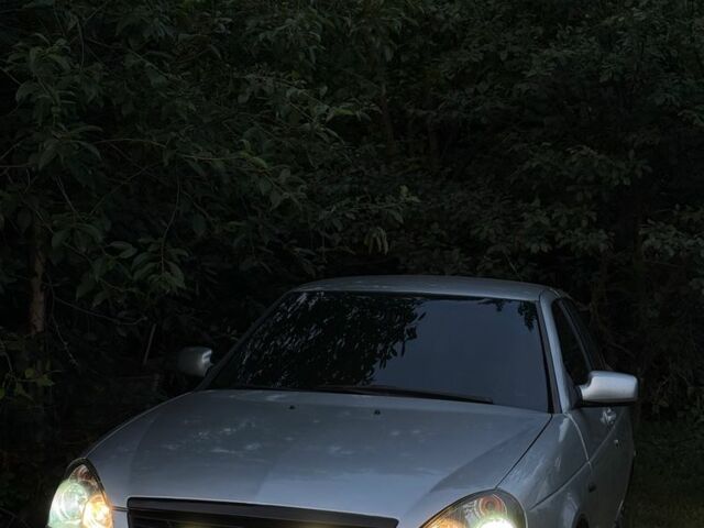 Сірий ВАЗ 2172 Priora, об'ємом двигуна 1.6 л та пробігом 200 тис. км за 3200 $, фото 7 на Automoto.ua