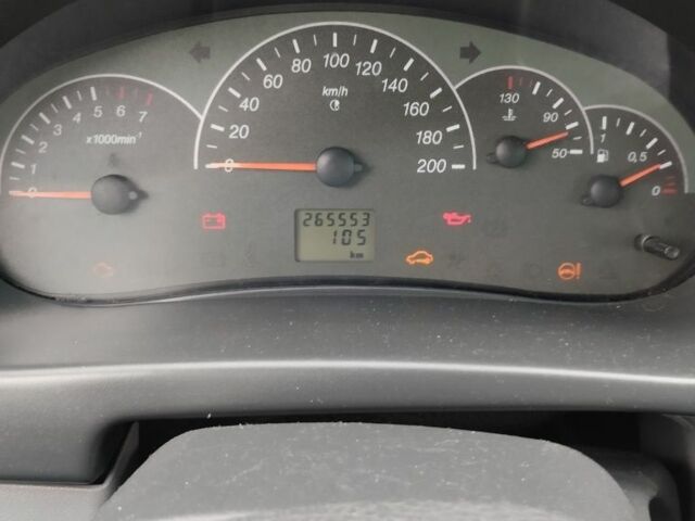 Сірий ВАЗ 2172 Priora, об'ємом двигуна 1.6 л та пробігом 265 тис. км за 2400 $, фото 7 на Automoto.ua